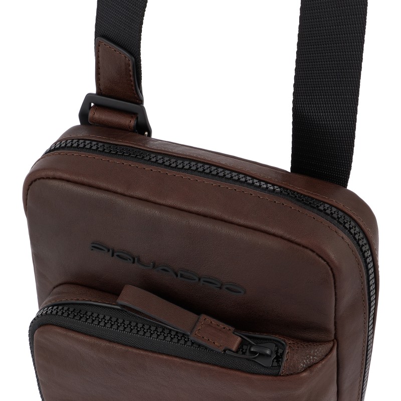 PIQUADRO käekott Harper CA3084AP (1)