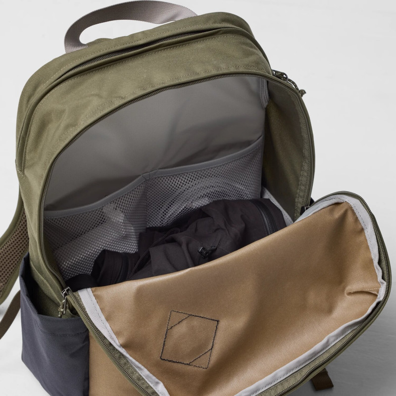 FJALLRAVEN seljakott Vardag F23200300 (4)