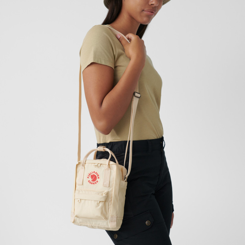 FJALLRAVEN käekott Kanken Sling 23797 (5)